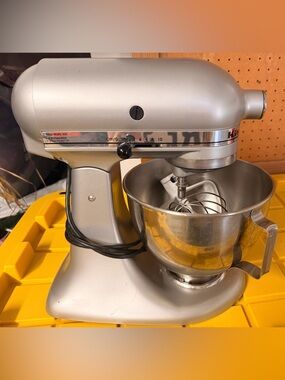 KitchenAid Silver Stand Mixer with Stainless Bowl and Whisk